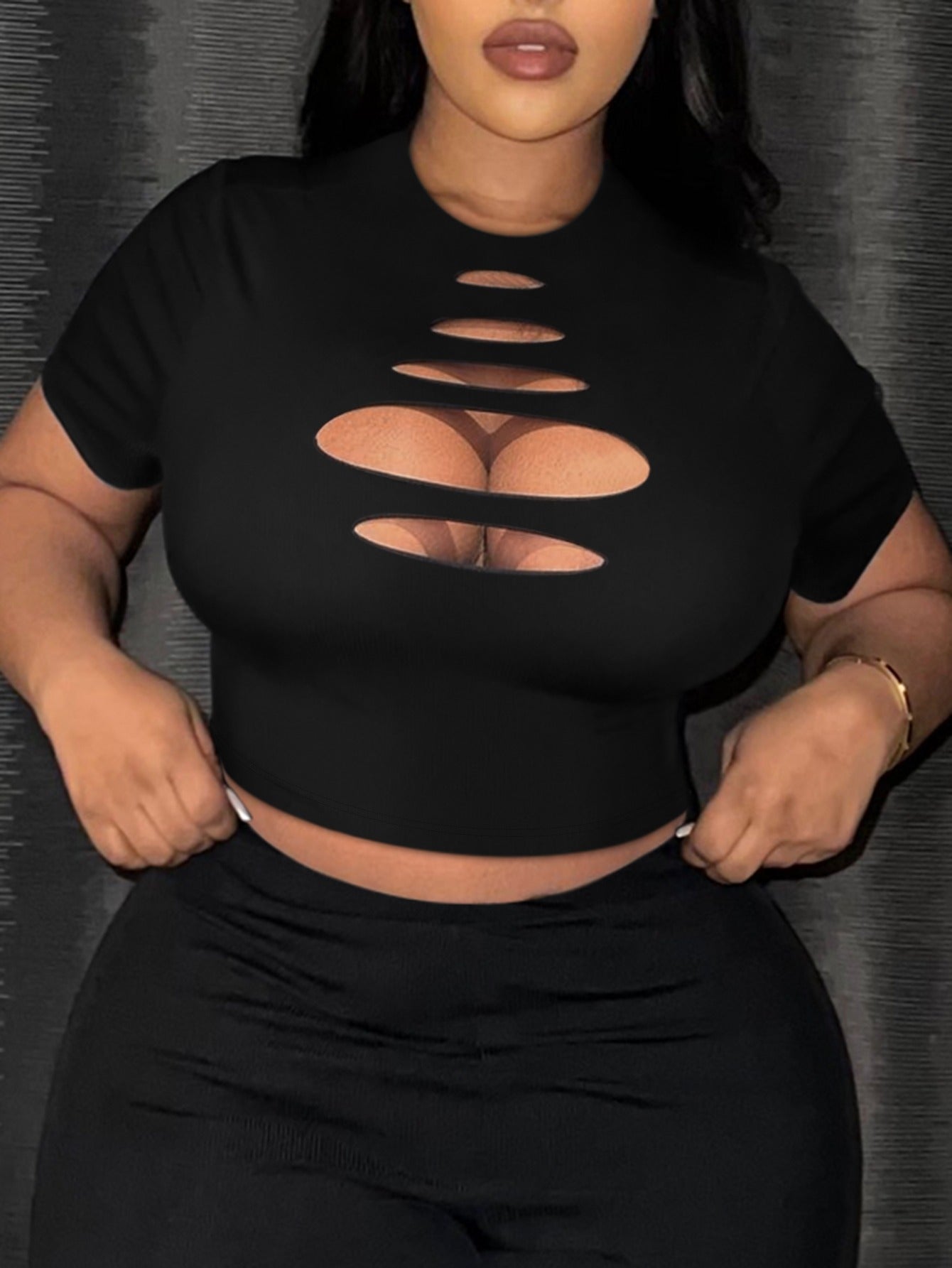 Crop Top Cut Out T-shirt 1068
