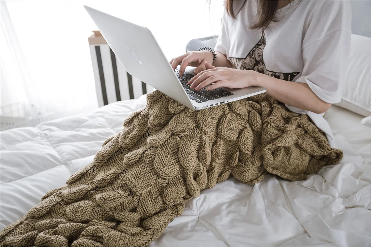 Soft Knitted Mermaid Blanket 16081